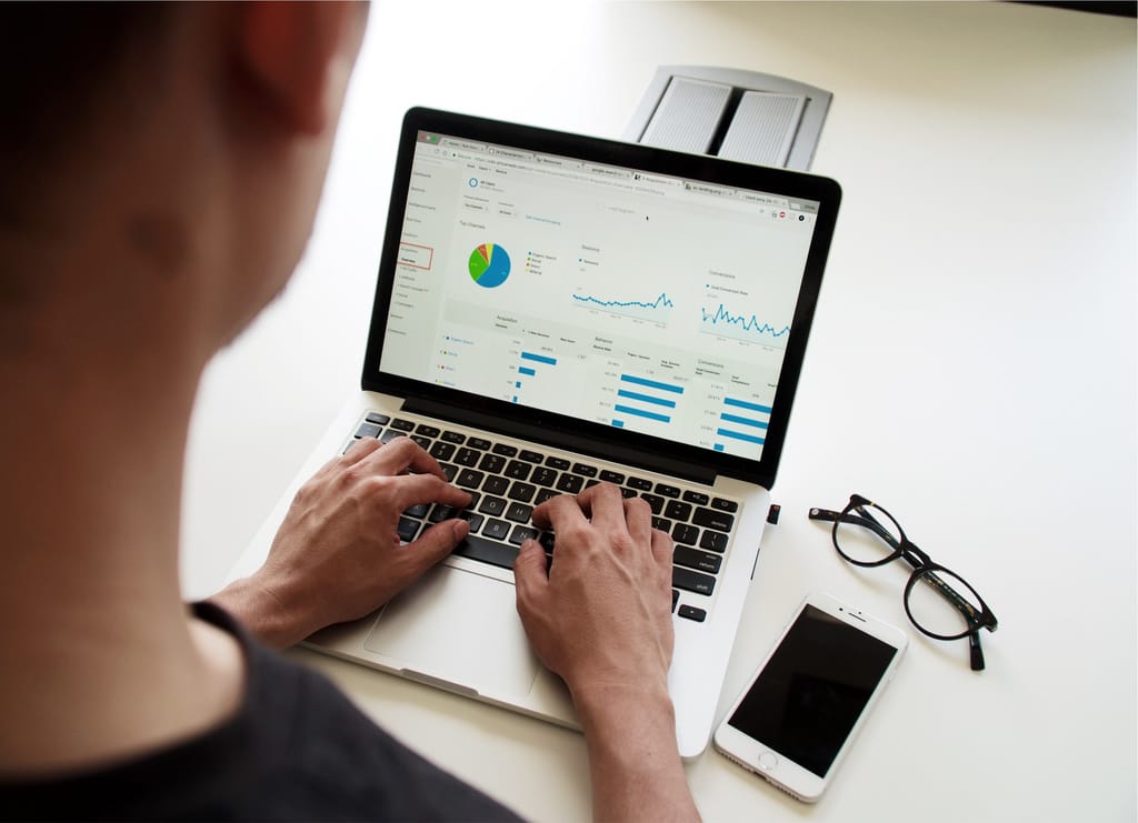 Starting a Software Company or SaaS: Pros, Cons, and Tips
