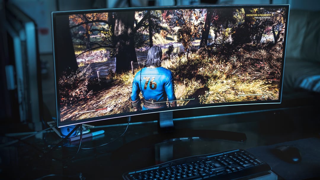 Top Ultrawide High‑Refresh Monitors for Competitive Gaming