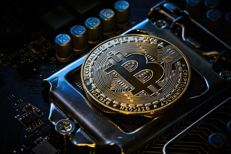 Blockchain in Supply Chains: Revolutionizing Traceability and Transparency